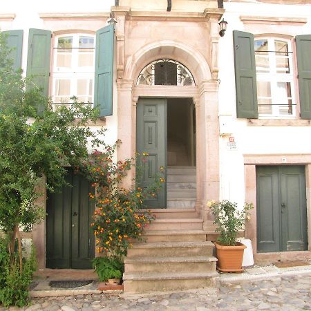 Eolos House Cunda ไอวาลิค ภายนอก รูปภาพ
