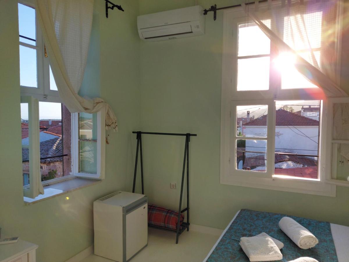 Eolos House Cunda ไอวาลิค ภายนอก รูปภาพ