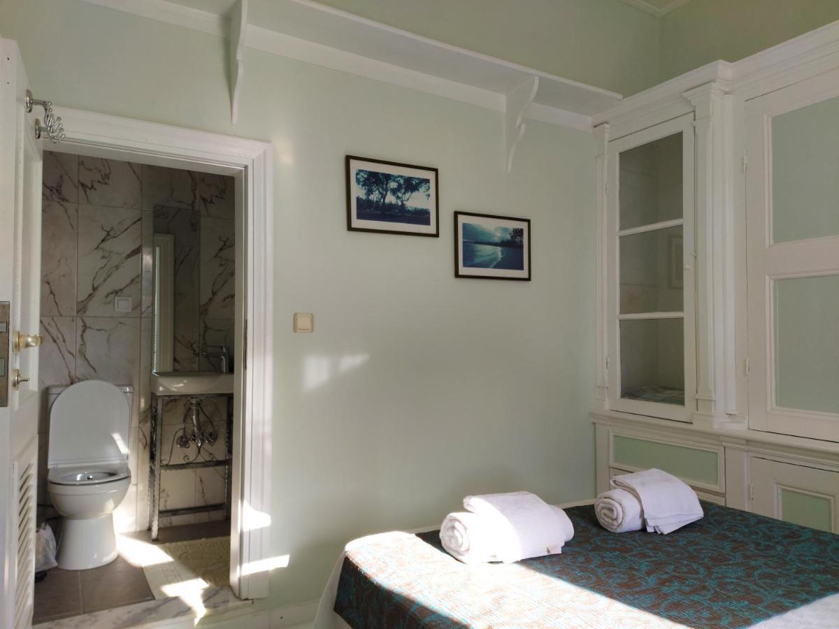 Eolos House Cunda ไอวาลิค ภายนอก รูปภาพ