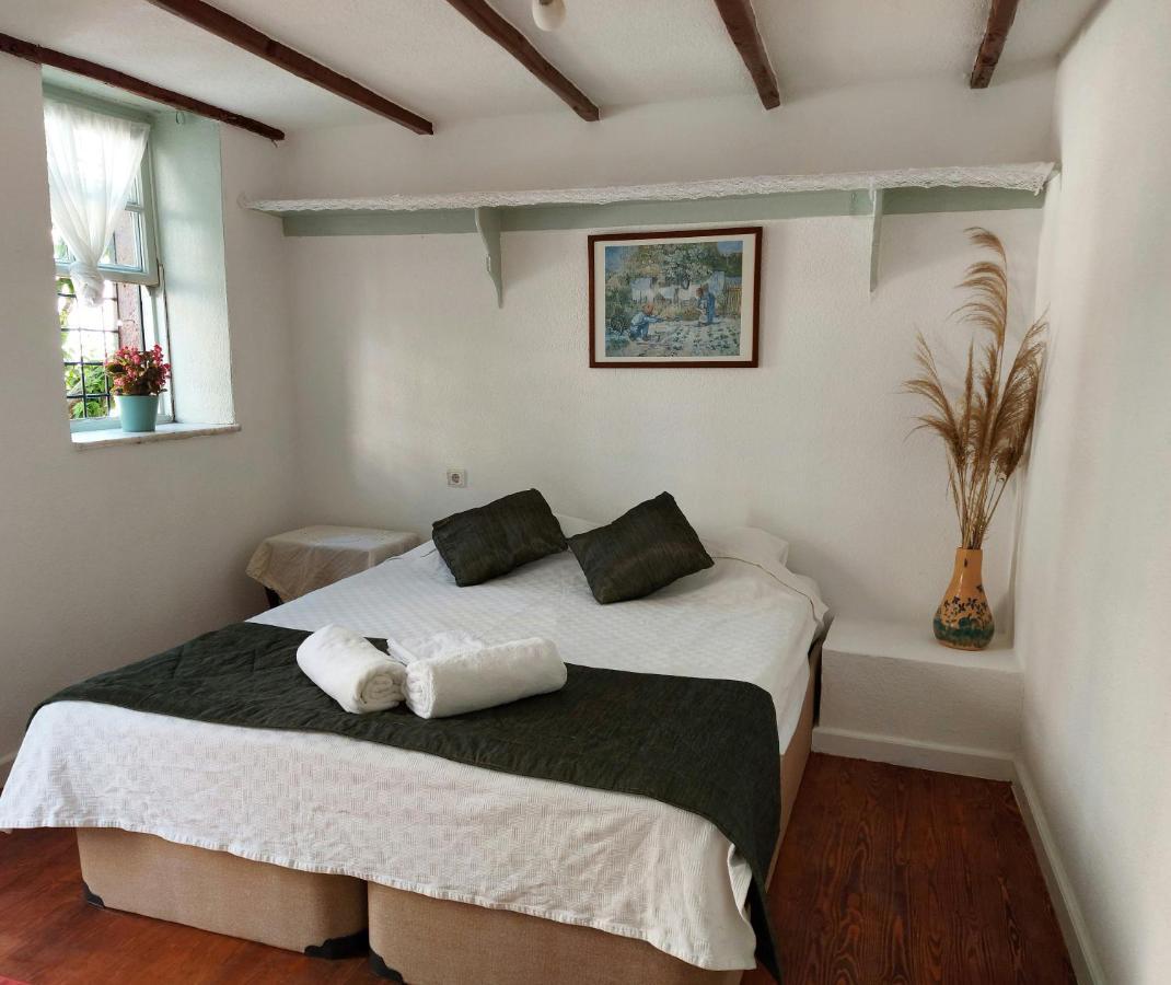 Eolos House Cunda ไอวาลิค ภายนอก รูปภาพ